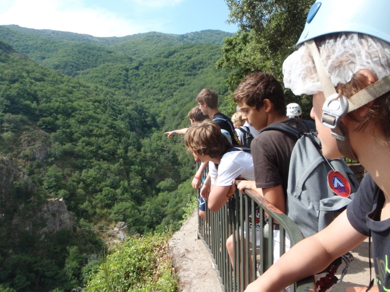 Village Camps International Summer Camp Ard&egrave;che, France 2019-07-26 https://www.villagecamps.com/journals_admin/images/71-9-Overlooking the gorge.jpg